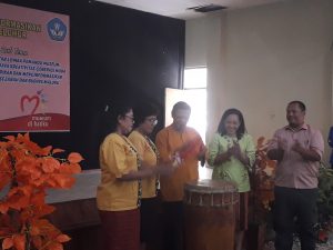 Pemukulan Tifa Pembukaan Lomba Pemandu Museum